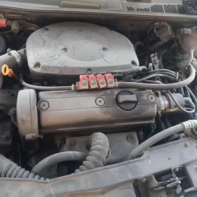 VW Polo Heçbek Çıkma Orjinal Dolu Motor 1.6 75 lik